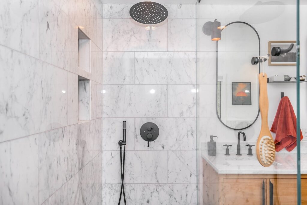 Bathroom - Photo by Zac Gudakov on Unsplash